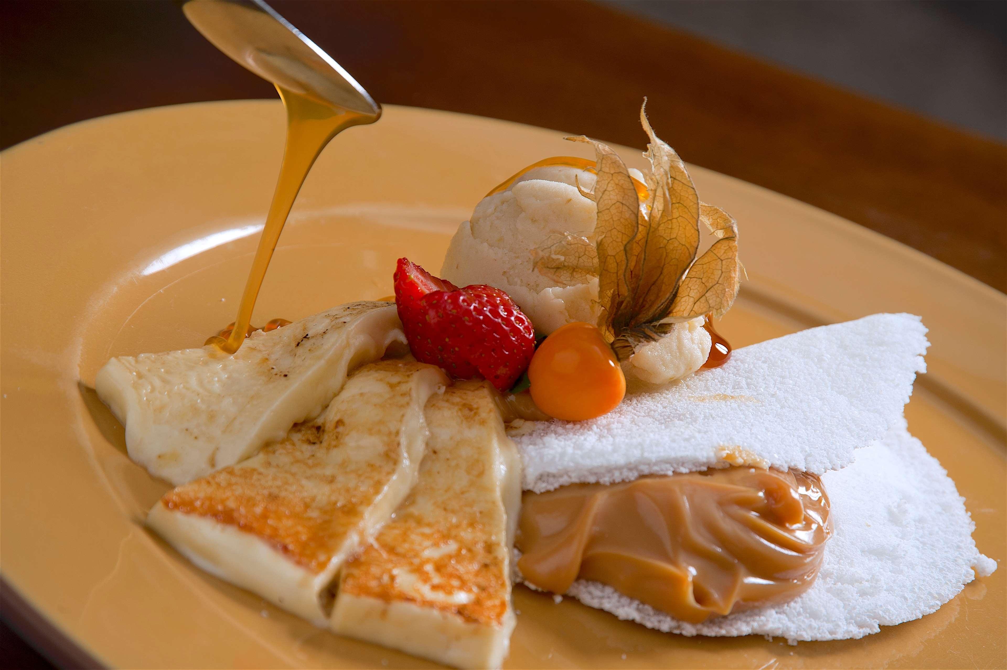 Best Western Premier Maceio Zewnętrze zdjęcie A dessert with Cajeta