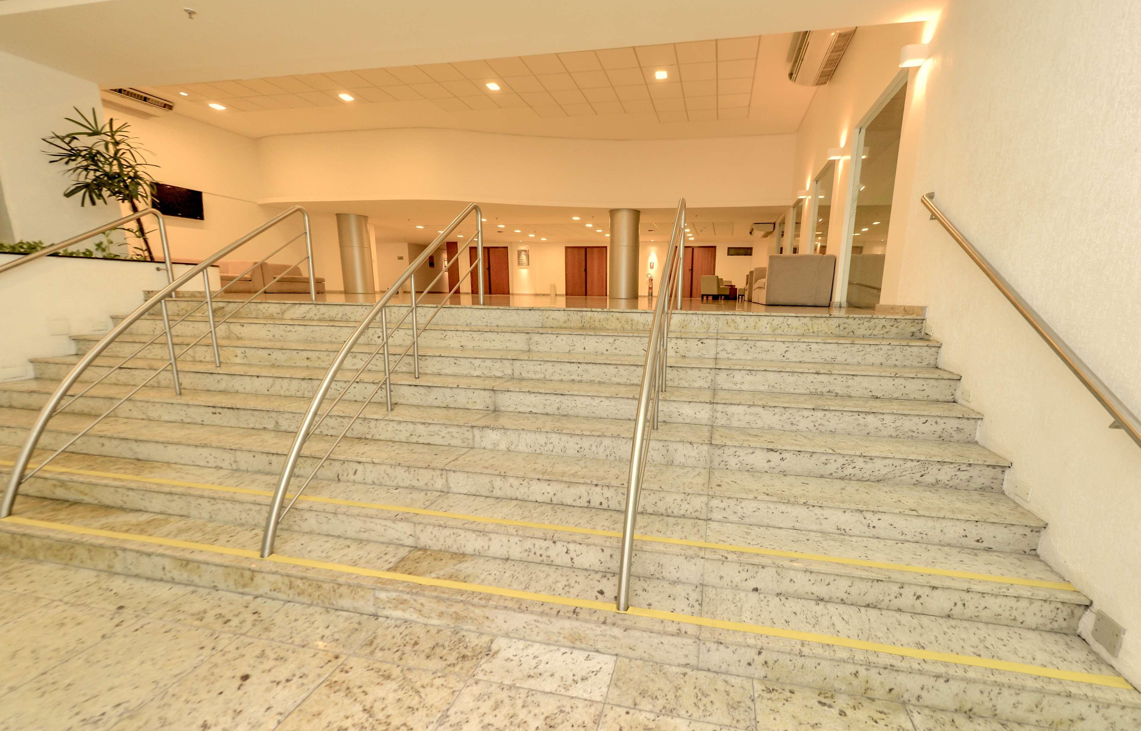 Best Western Premier Maceio Zewnętrze zdjęcie Interior of the library