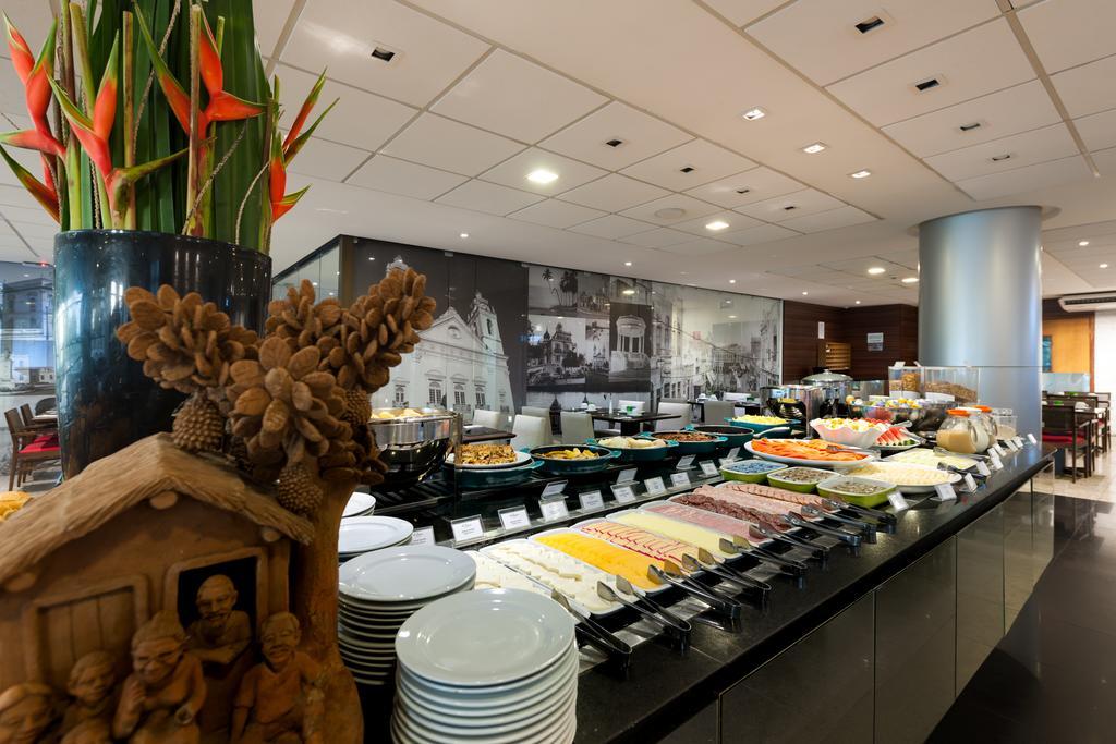 Best Western Premier Maceio Zewnętrze zdjęcie A buffet at a hotel