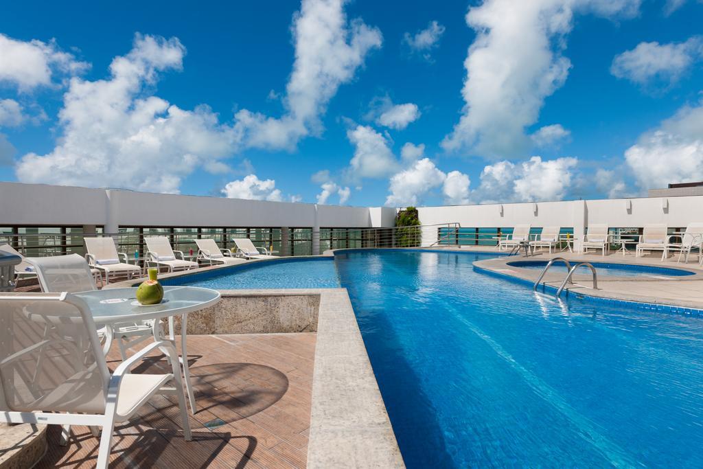 Best Western Premier Maceio Zewnętrze zdjęcie Rooftop pool at the hotel